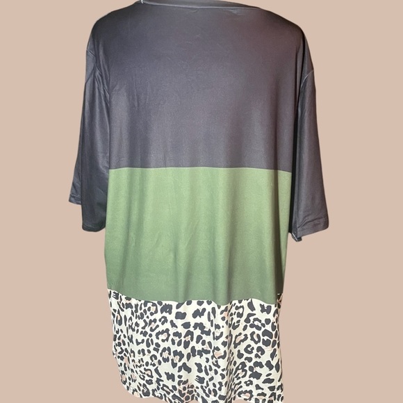 NWT Plus Size Color Block Crew Neck T-Shirt Womens Plus Size Clothing army green - Picture 5 of 6